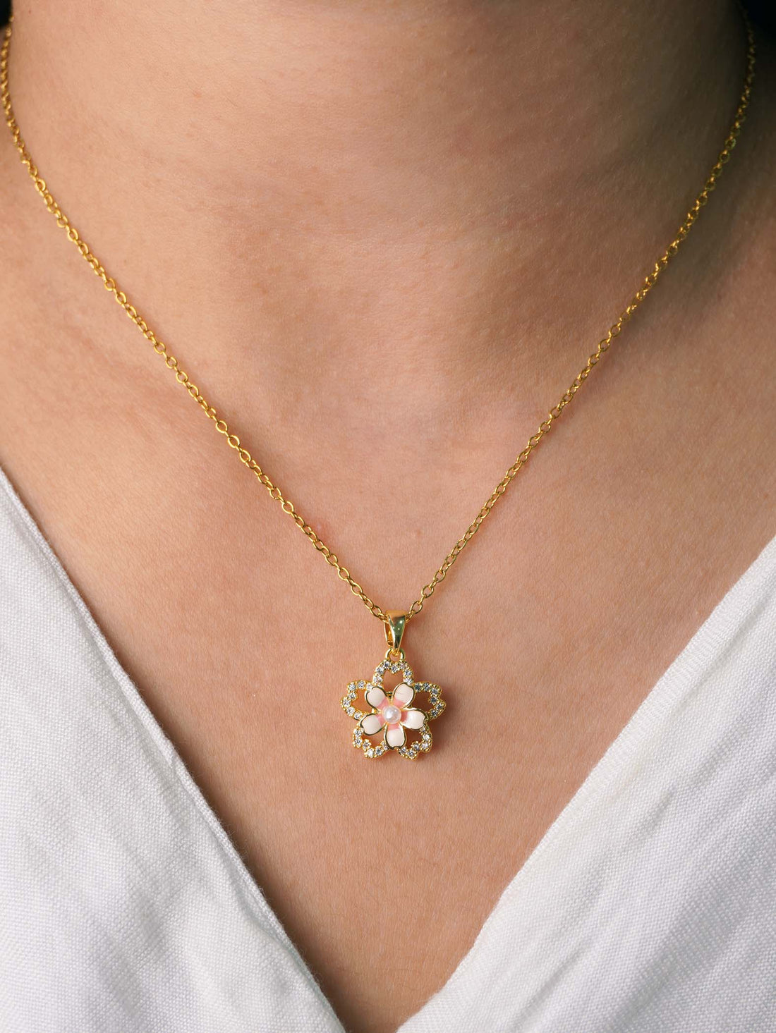 Aesthetic Anti-Tarnish Ruhi Necklace - 18k Gold Plated for Women & Girls