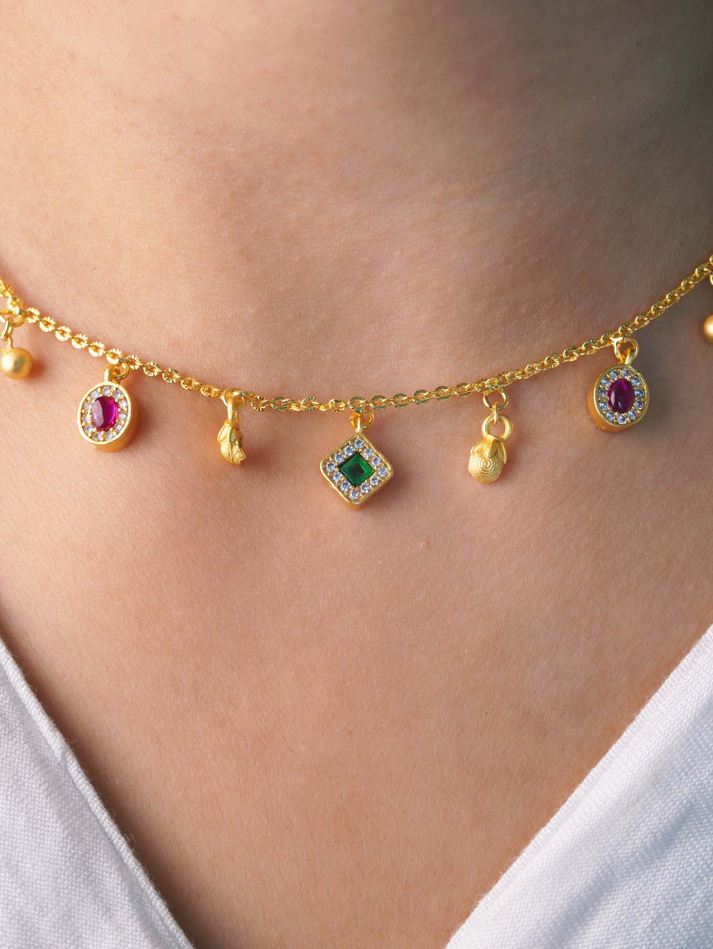 Aesthetic Anti-Tarnish Shruti Necklace - 18k Gold Plated for Women & Girls
