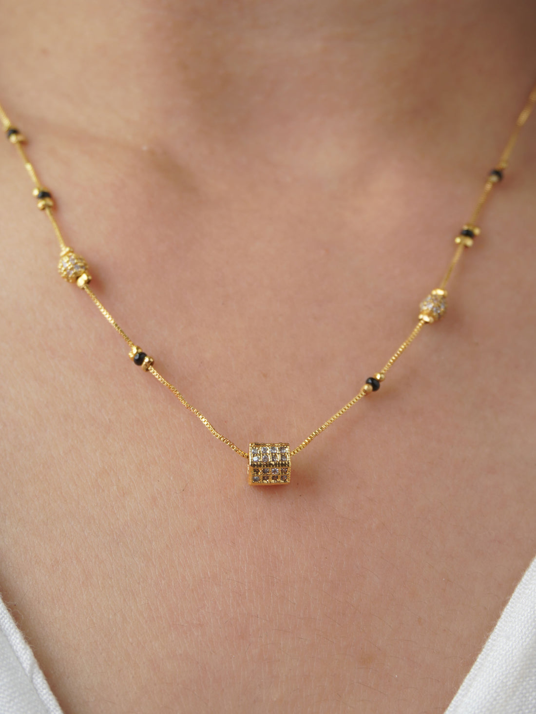 Traditional Yet Stylish Nitya Mangalsutra in 18K Gold