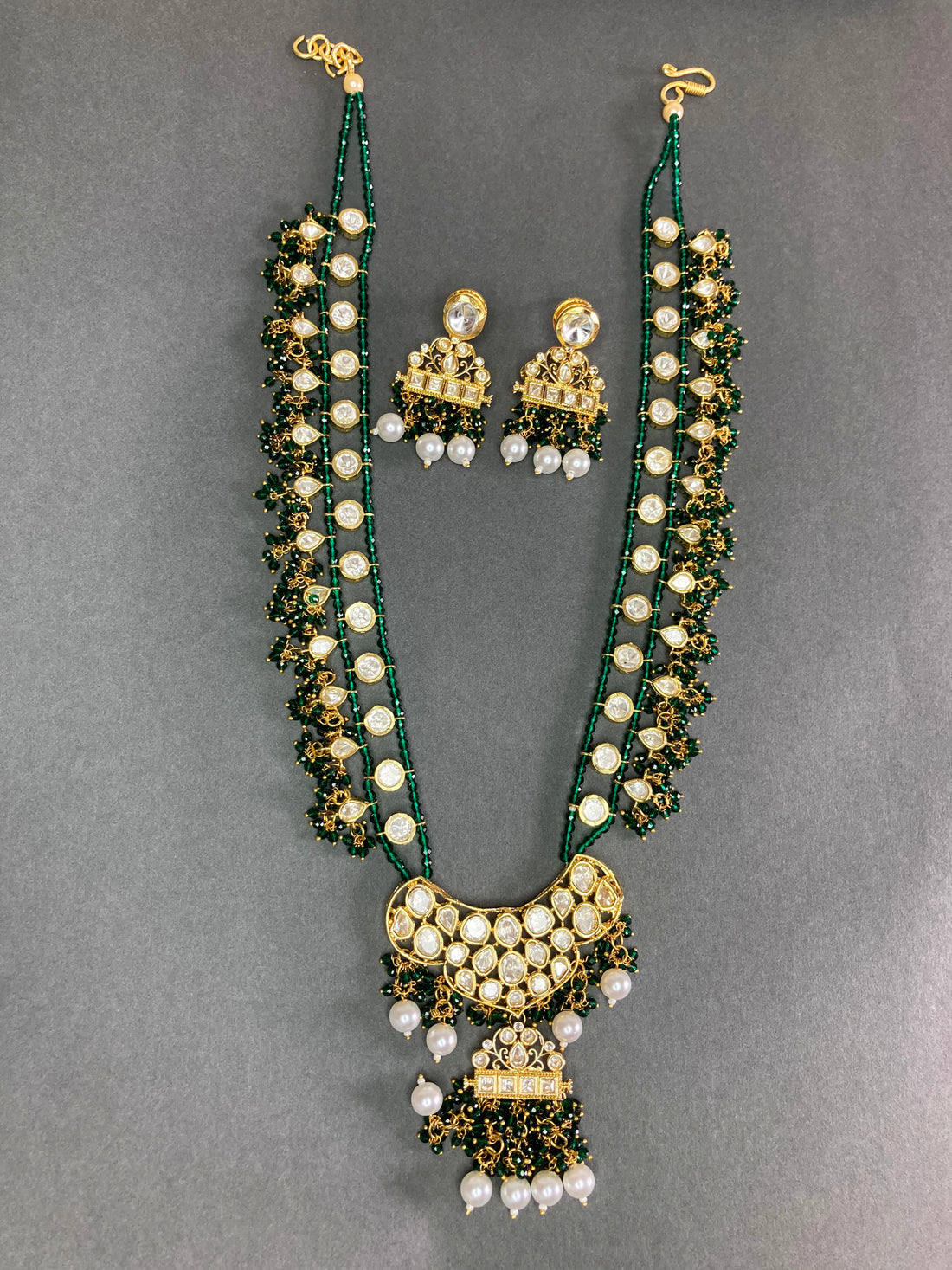 Emerald Priyalata Jewellery Set