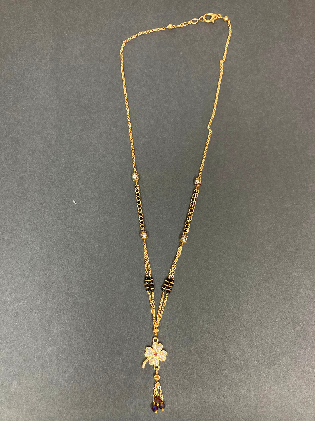 Golden Vidhya Delicate Mangalsutra