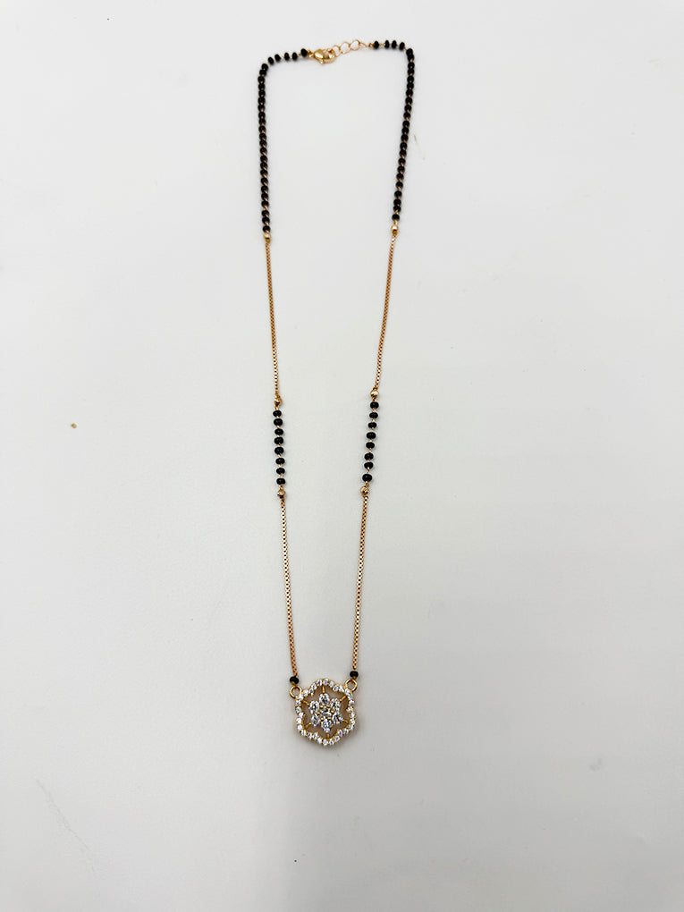 Trendy Avni – 18K Plated Minimal Mangalsutra