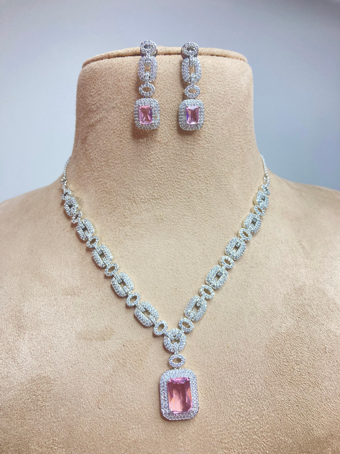Pink Olivia Zirconia Jewellery Set