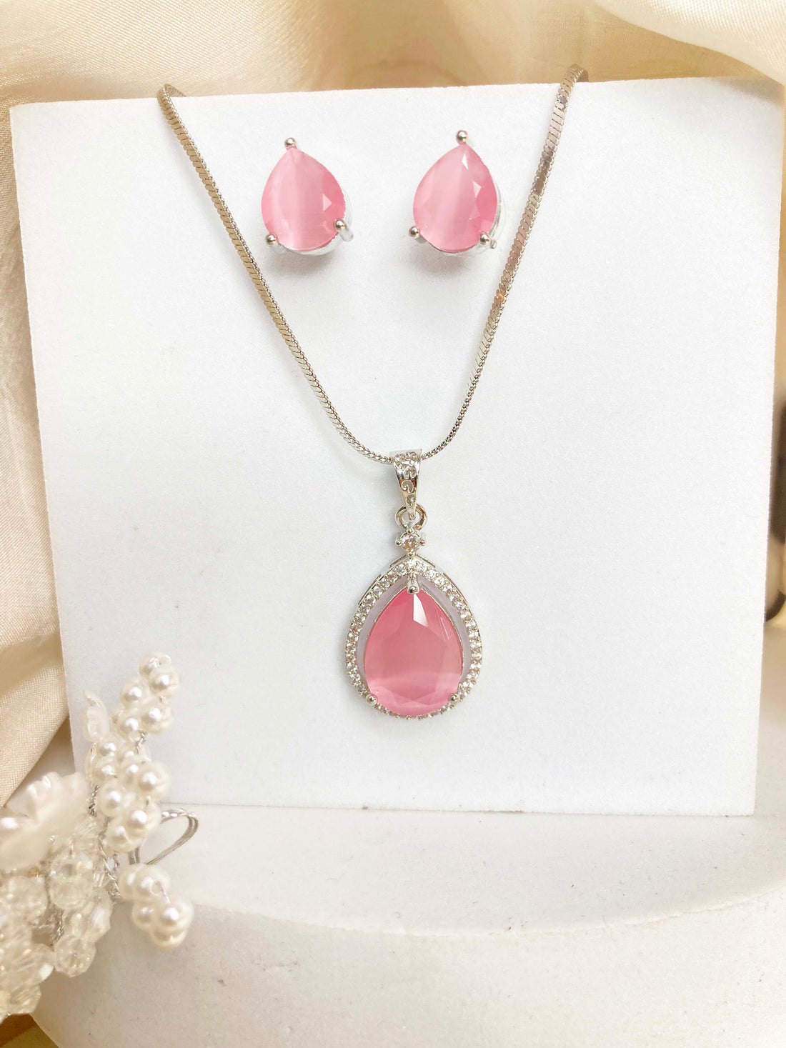 Pink Pihu Pendent Set