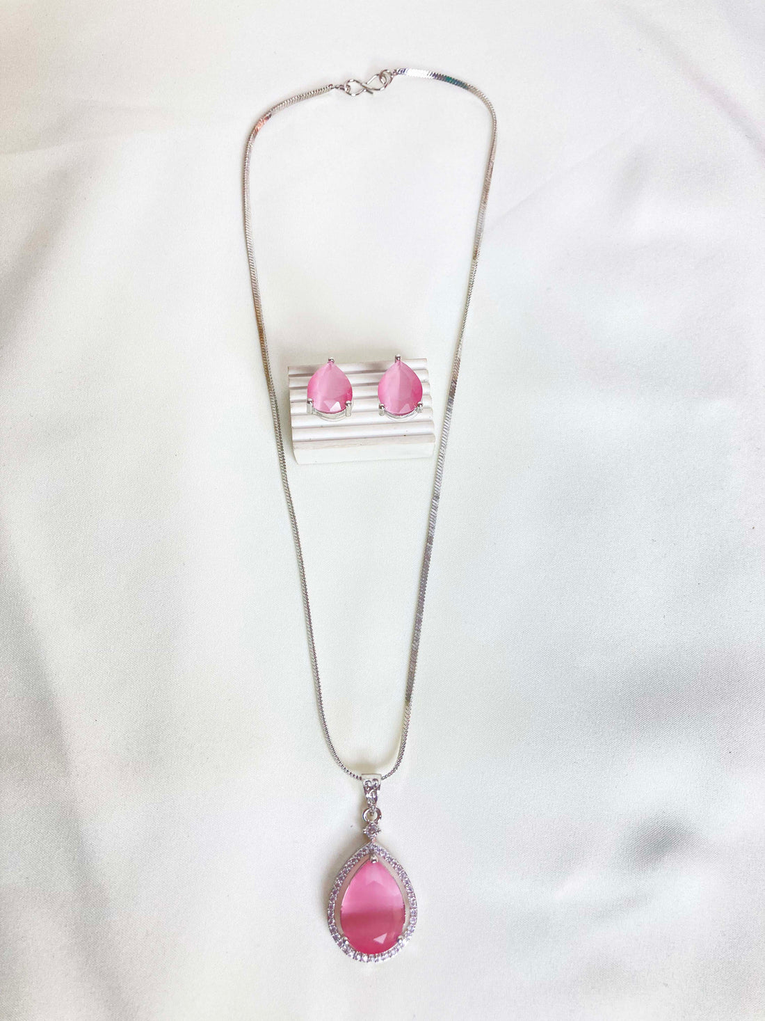 Pink Pihu Pendent Set