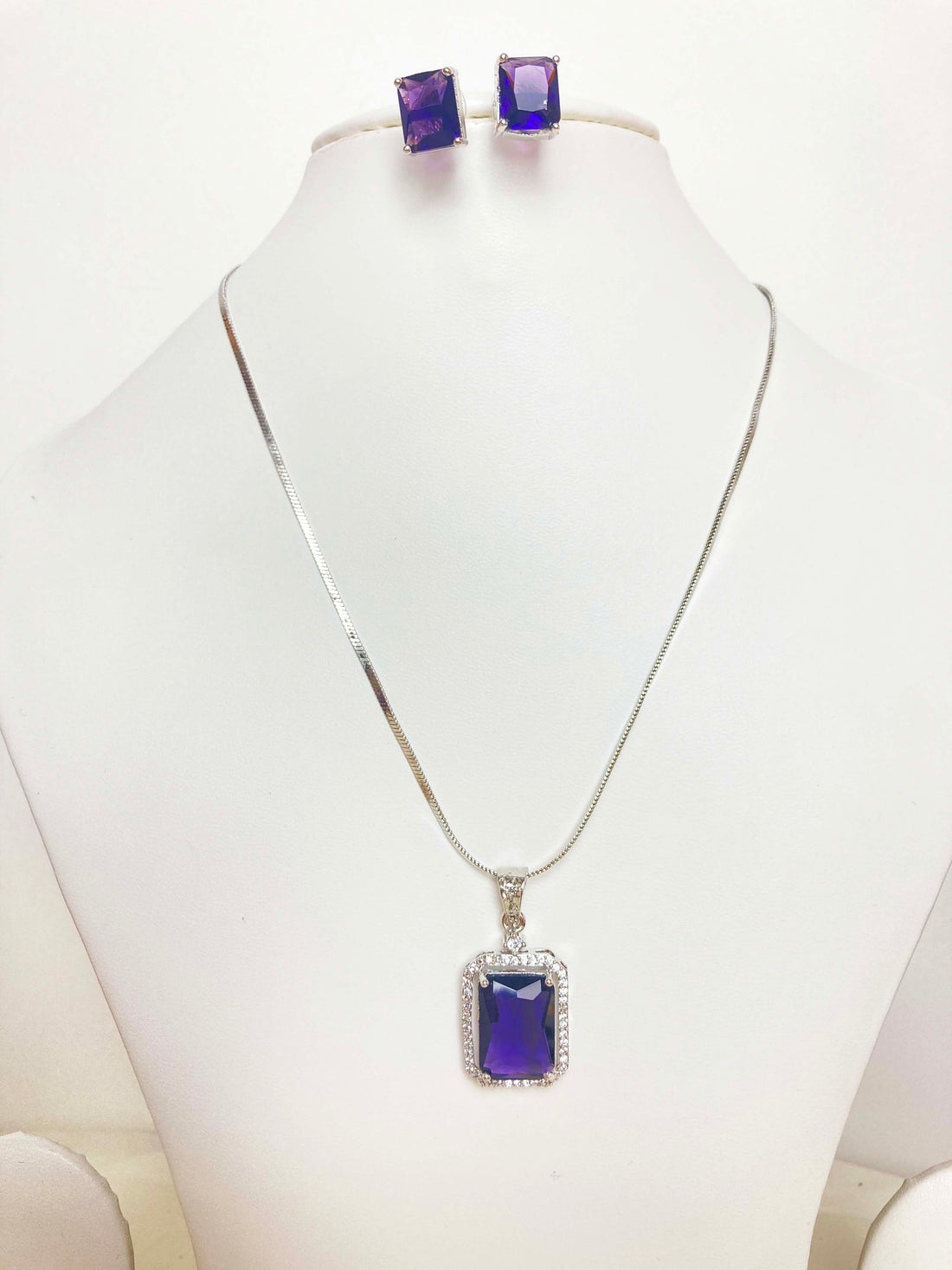 Purple Zoya Pendent Set