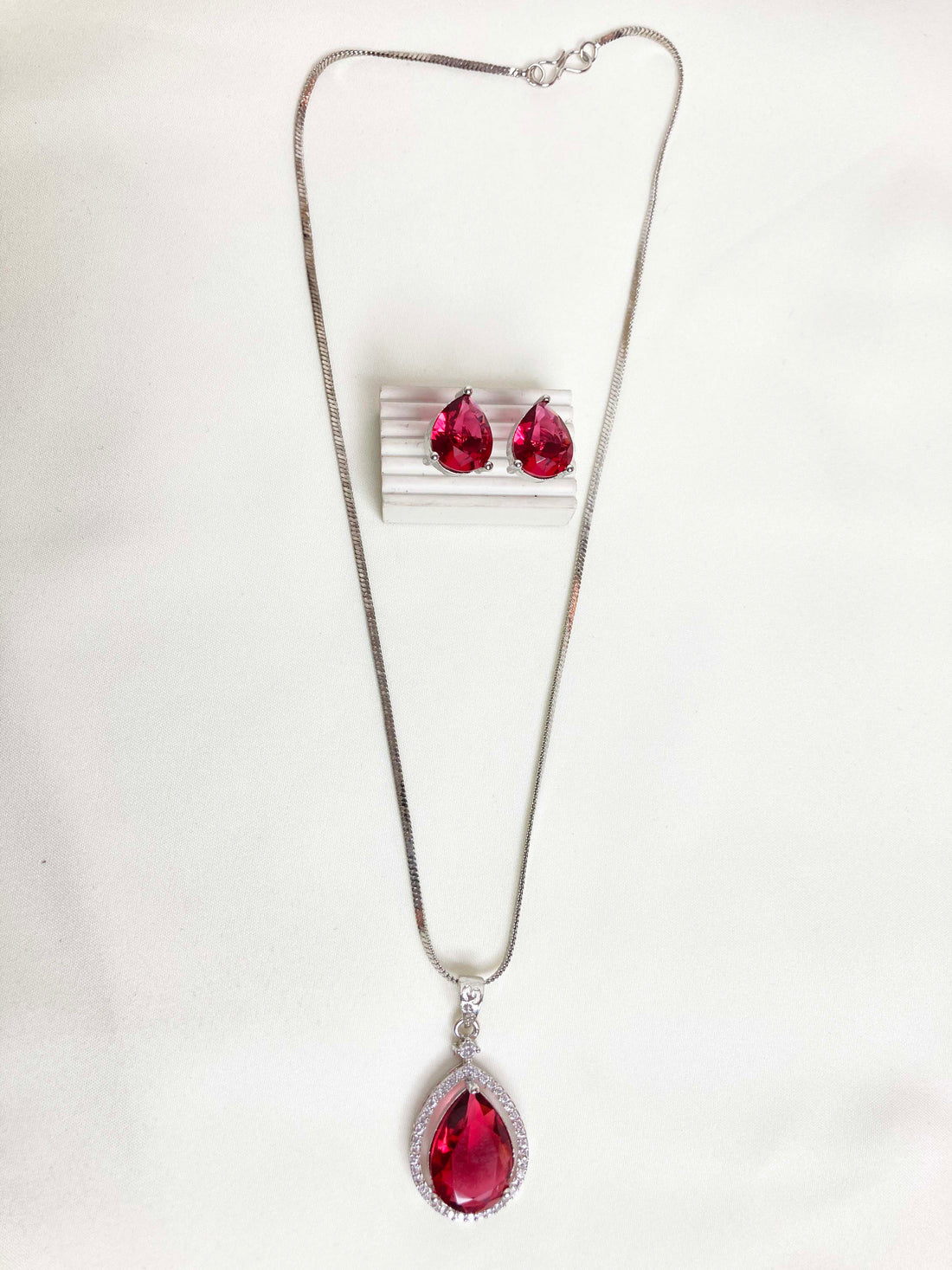 Ruby Bhavya Pendent Set