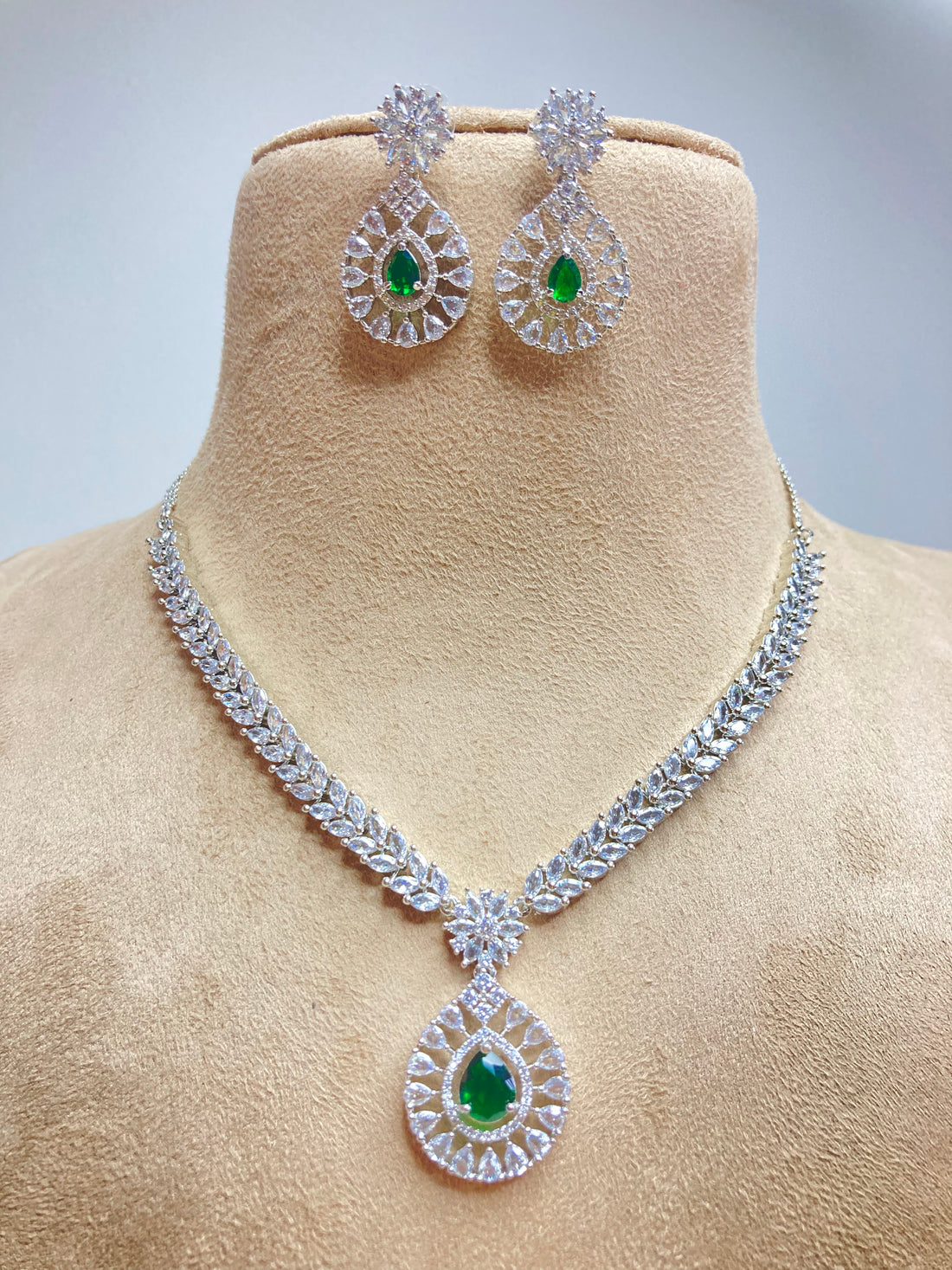 Green Sienna Zirconia Jewellery Set