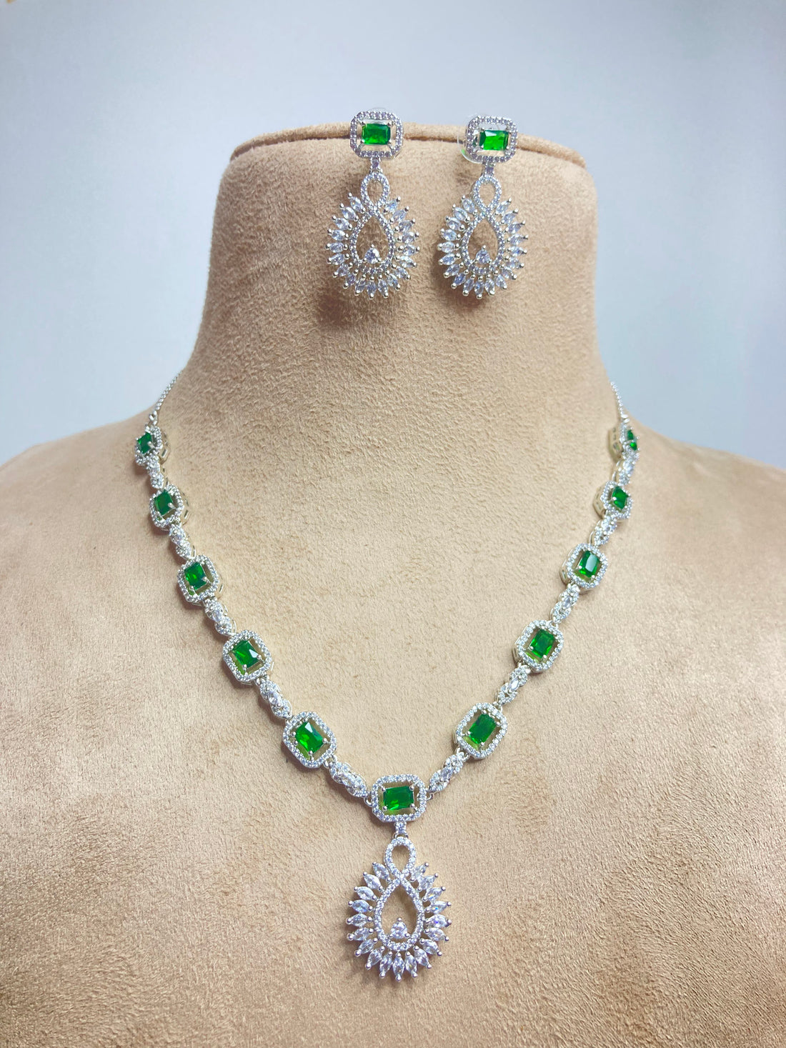 Green Zoe Zirconia Jewellery Set