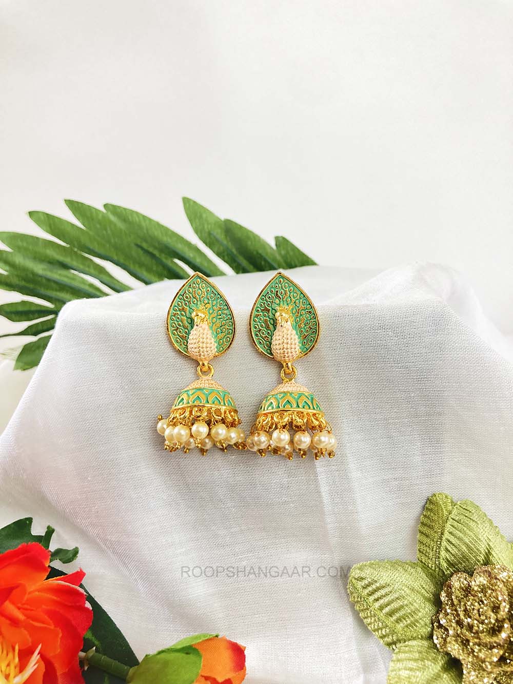 Cream Mint Arushi Jhumki Earrigs