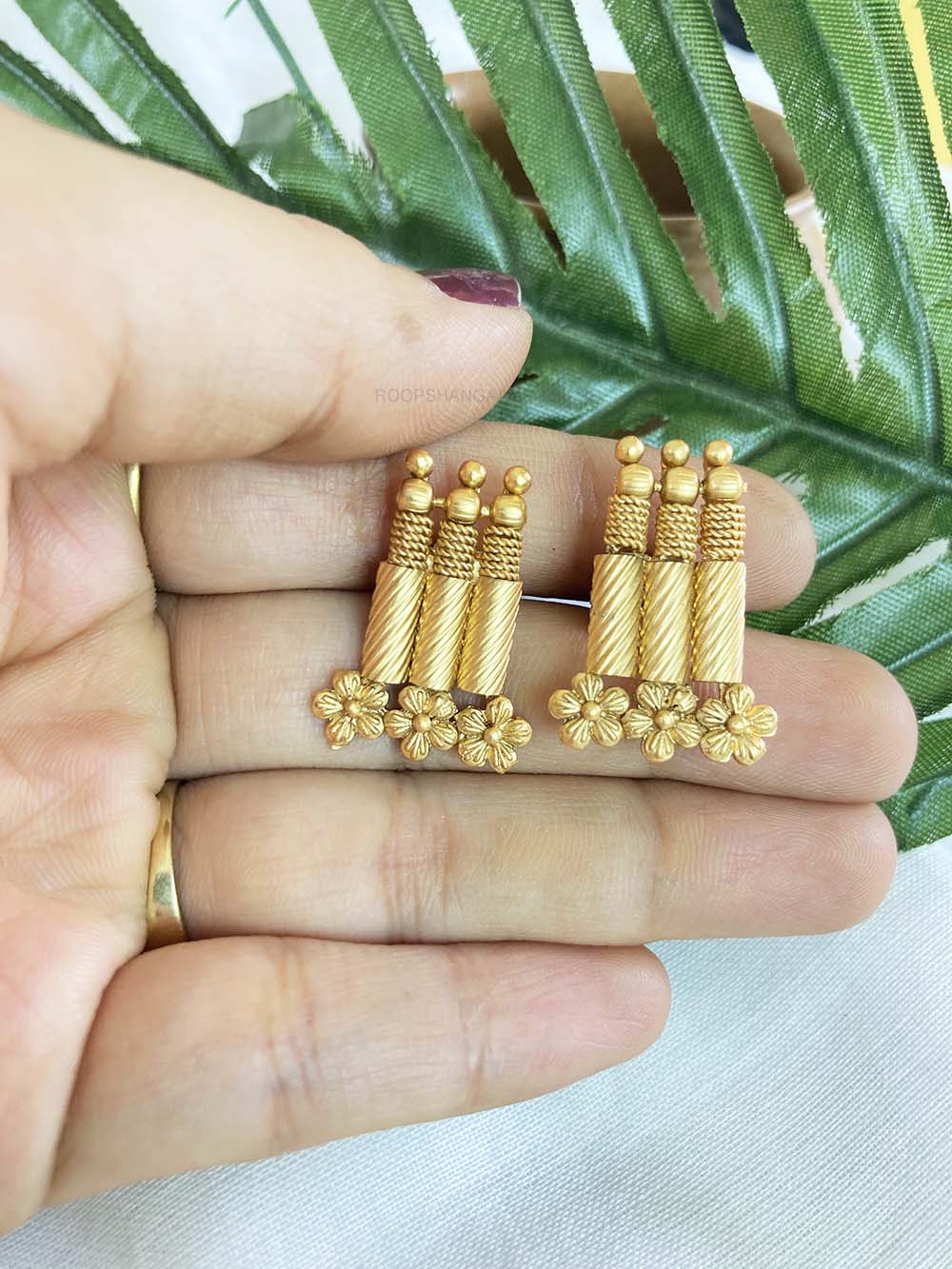 Golden Kiya Jewellery Set