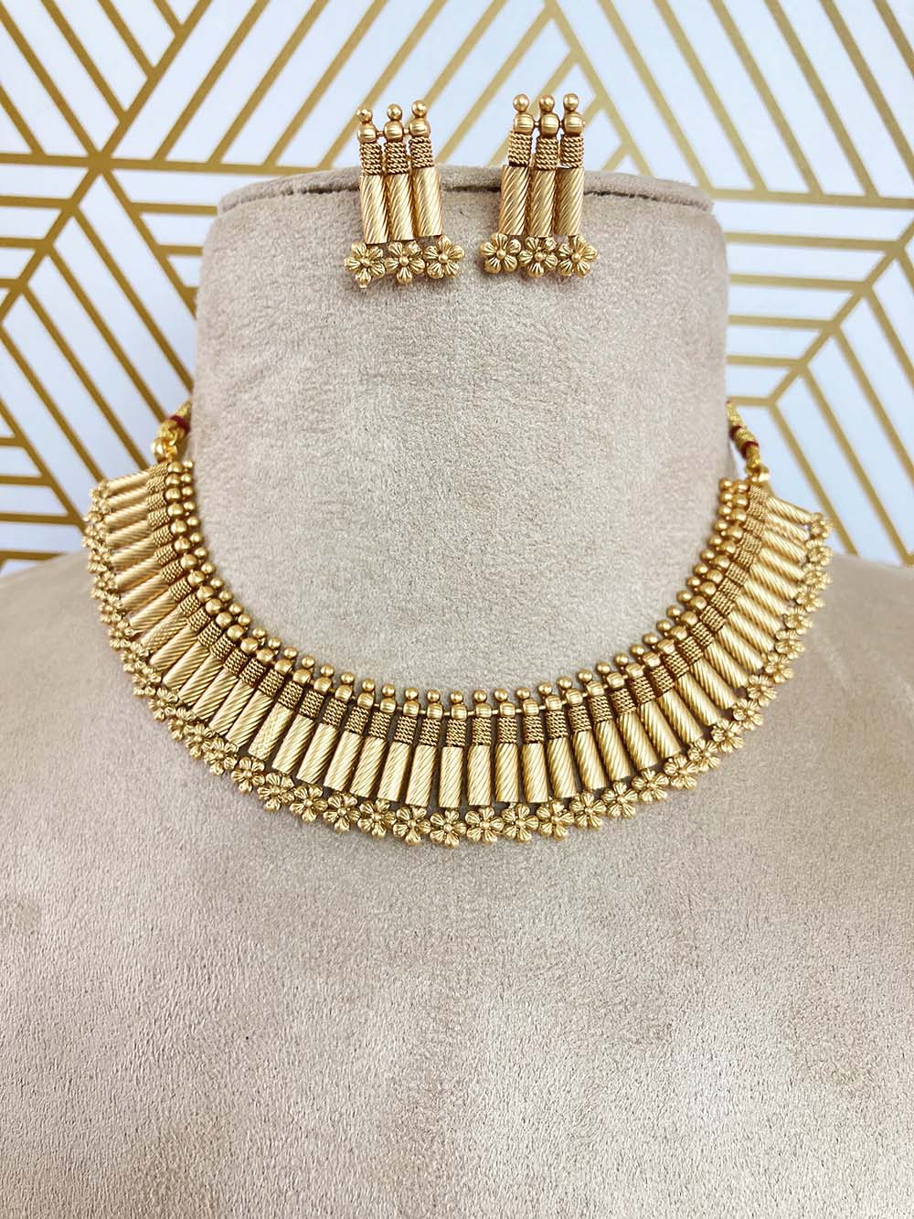 Golden Kiya Jewellery Set