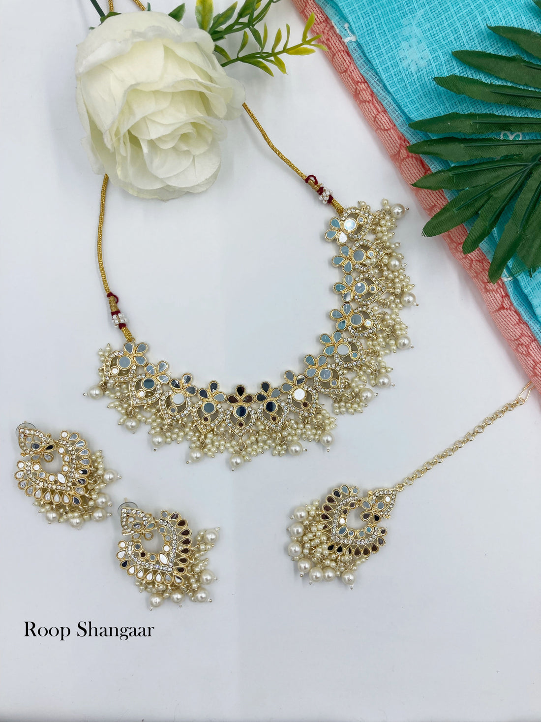 Ivory Ishika Mirror Necklace Set