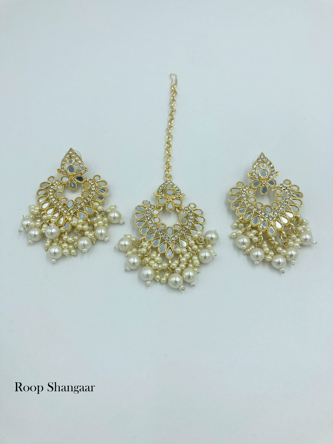 Ivory Ishika Mirror Necklace Set