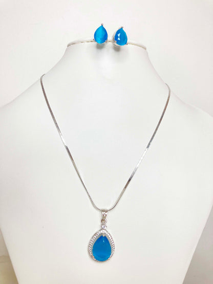 Aqua Banni Pendent Set
