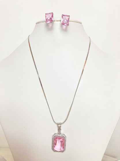 Crystal Pink Noor Pendent Set