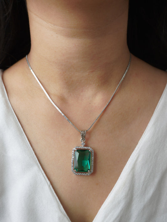 Green Kirti Pendent Set