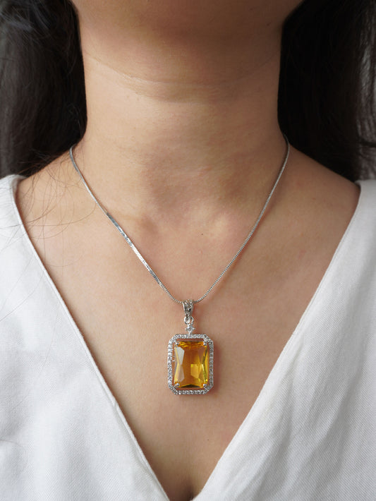 Yellow Kyra Pendent Set