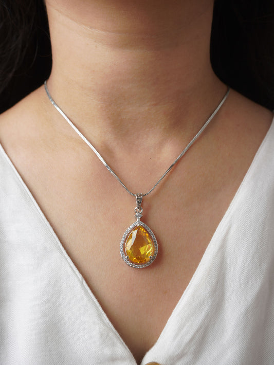 Lemon Deepika Pendent Set