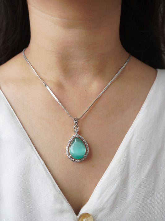 Rama Green Bina Pendent Set
