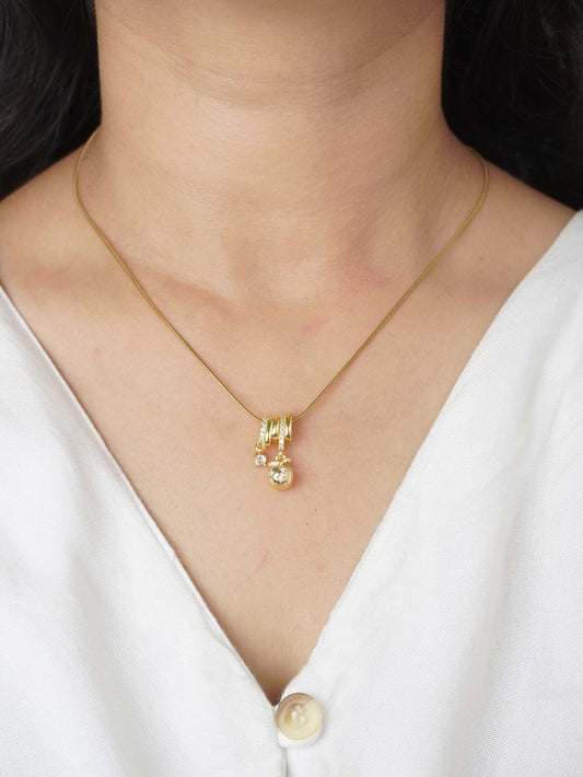 Elegant Necklace Saanvi 18 Carat Gold Plated Minimalist