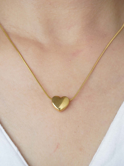 Minimalist Vedika Anti-Tarnish Necklace