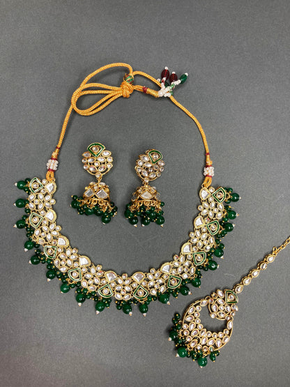 Emerald Aruna Jewellery Set