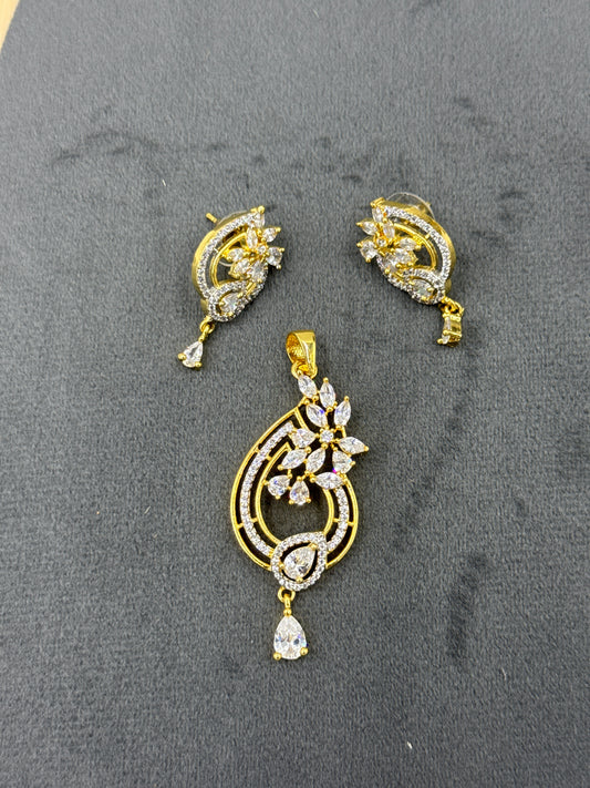 Ishvanya 18K Gold Plated Pendent Set