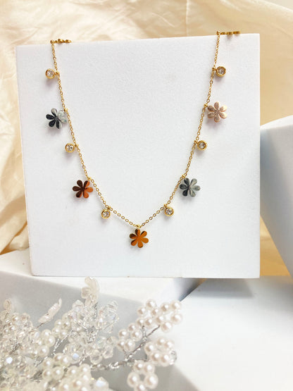Golden Isabella Necklace