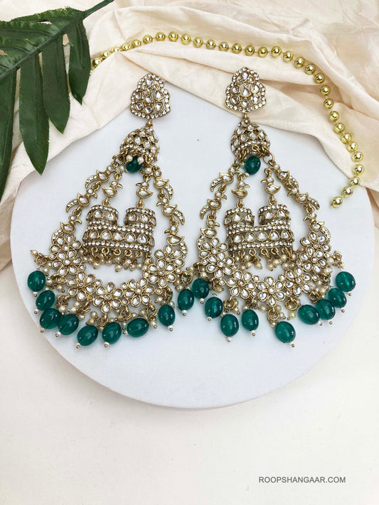 Emerald Leela Chaandbalis