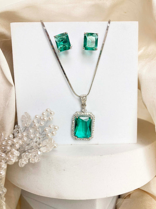Rama Green Himani Pendent Set