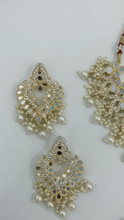 Ivory Ishika Mirror Necklace Set