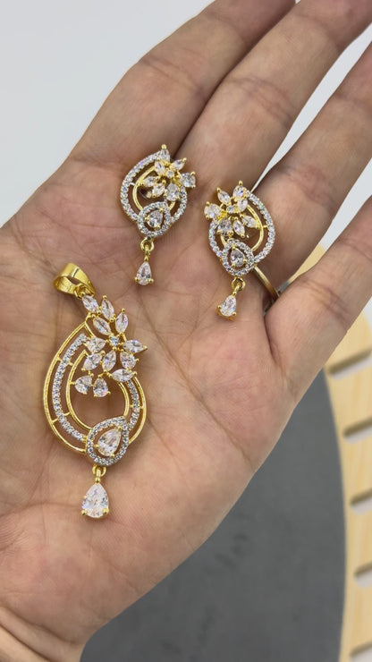 Ishvanya 18K Gold Plated Pendent Set